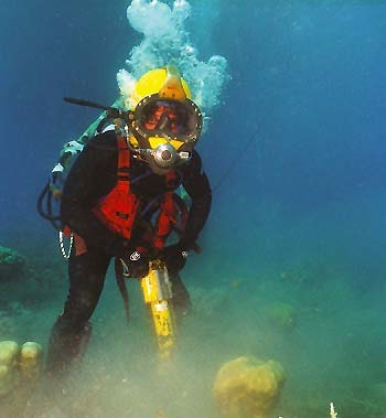 BR45 Uygulama 01 Stanley BR45 Sualtı Hidrolik Kırıcı Uygulama 01